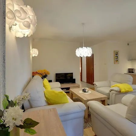 Funkcjonalne I Stylowe Sun Seasons 24 W Karpaczu By Renters Apartamento *