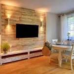 Funkcjonalne I Stylowe Apartamenty Sun Seasons 24 W Karpaczu By Noclegi Renters