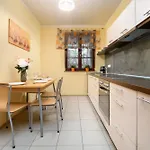 Funkcjonalne I Stylowe Apartamenty Sun Seasons 24 W Karpaczu By Noclegi Renters Apartment *