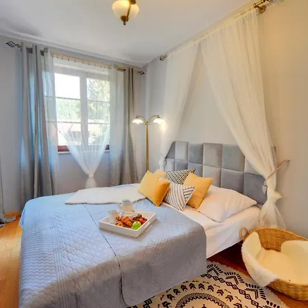 Funkcjonalne I Stylowe Sun Seasons 24 W Karpaczu By Renters דירה קרפאז'