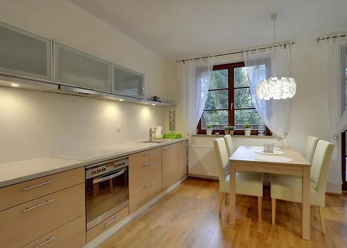 Funkcjonalne I Stylowe Sun Seasons 24 W Karpaczu By Renters *